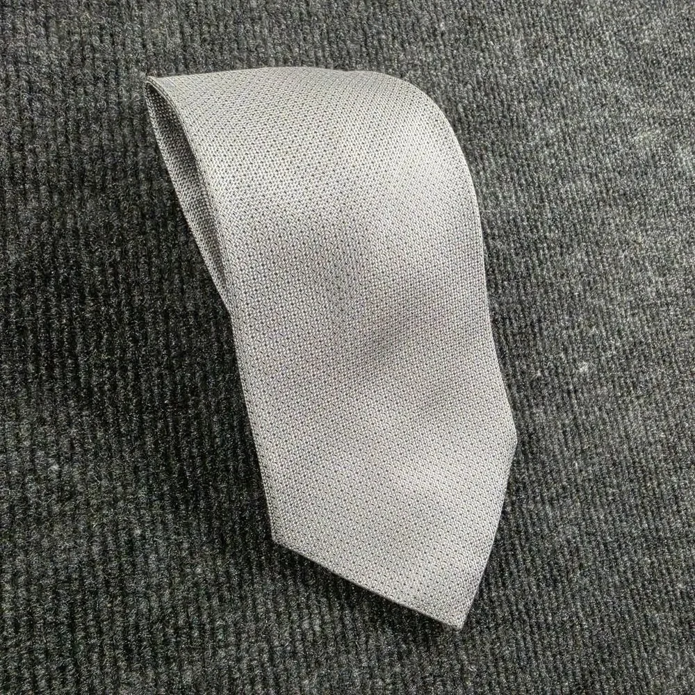 Tommy Hilfiger Men's Navy and Silver Tie